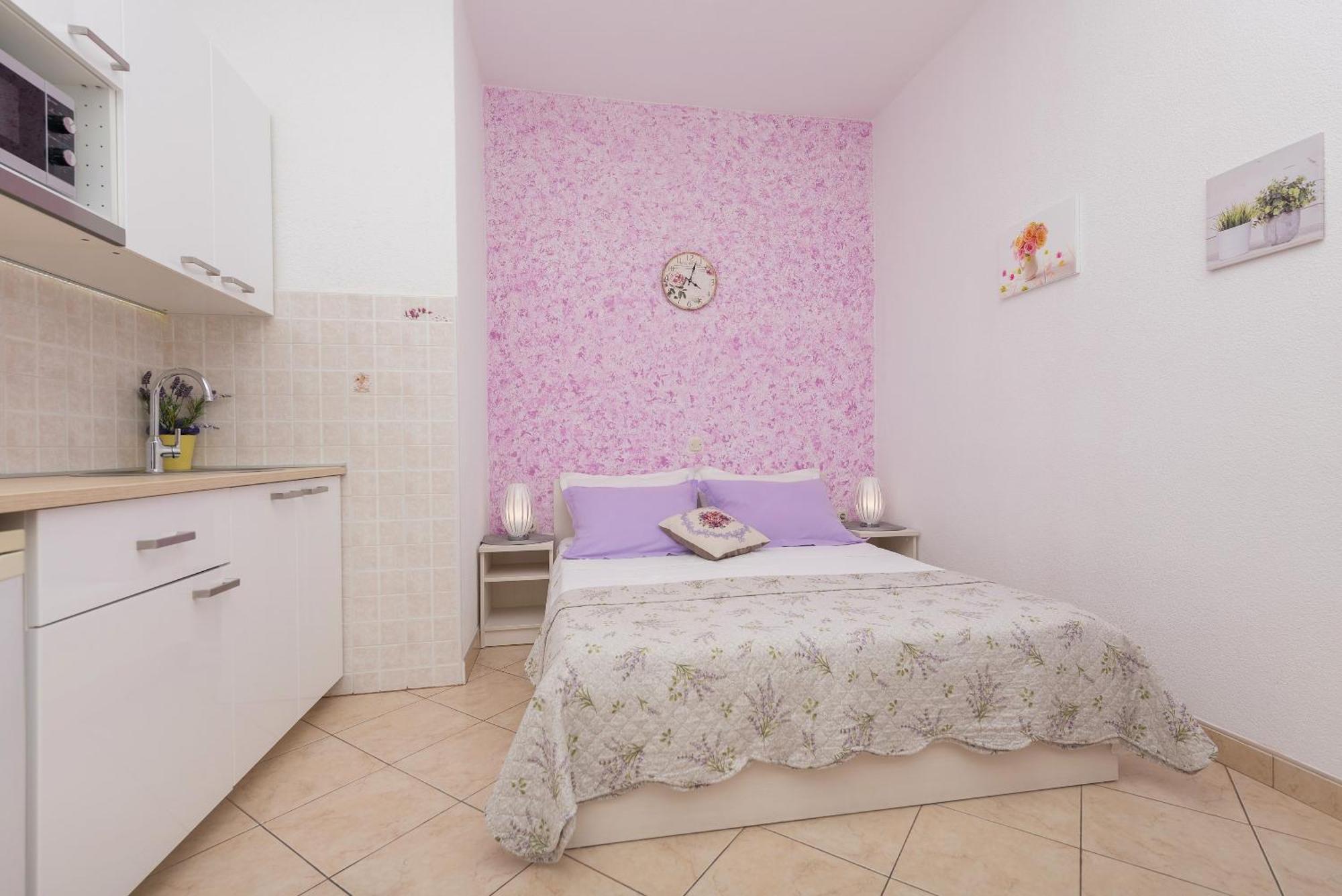 Apartments Luce Baška Voda Pokoj fotografie