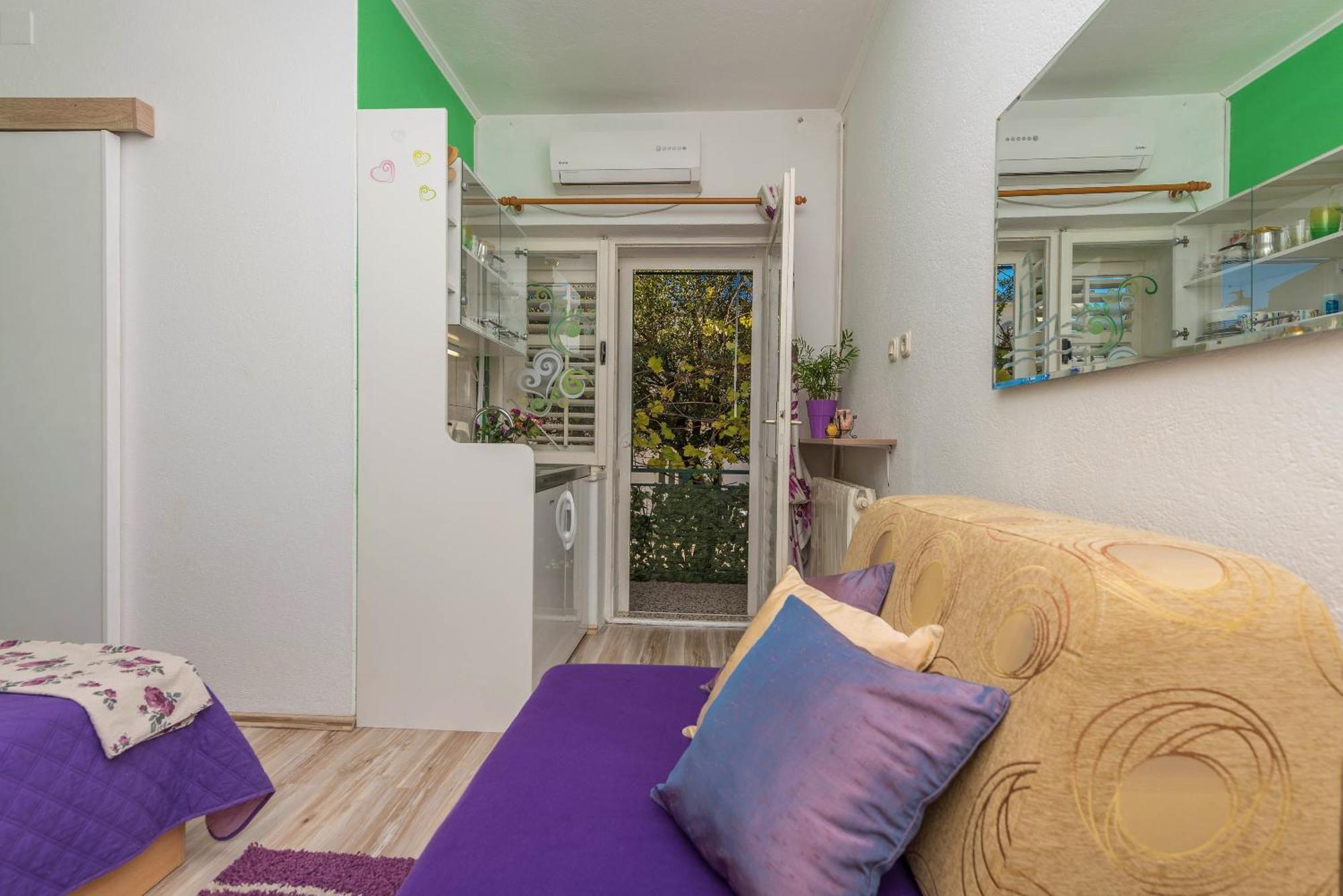 Apartments Luce Baška Voda Pokoj fotografie